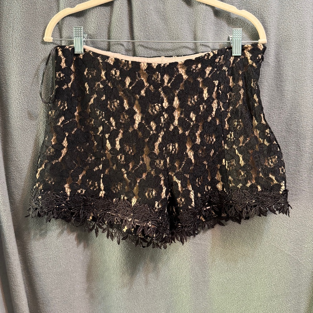 Lace overlay zipper side junior shorts